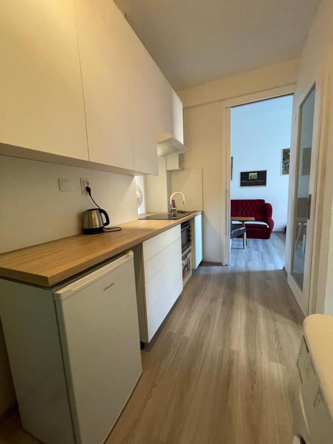 Red&Black Apartment City Centr, Na Hradbach 118 Ostrava Exterior photo