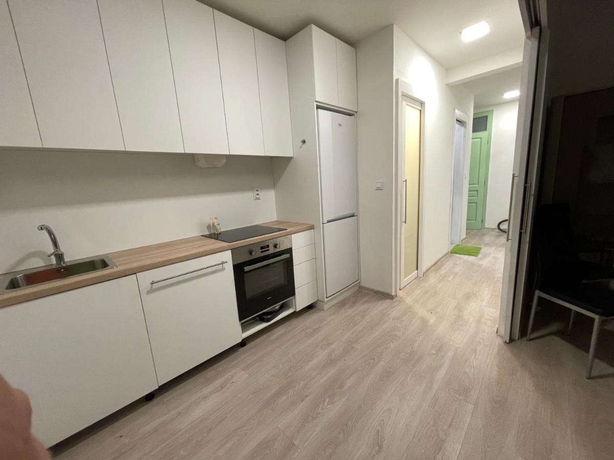 Red&Black Apartment City Centr, Na Hradbach 118 Ostrava Exterior photo