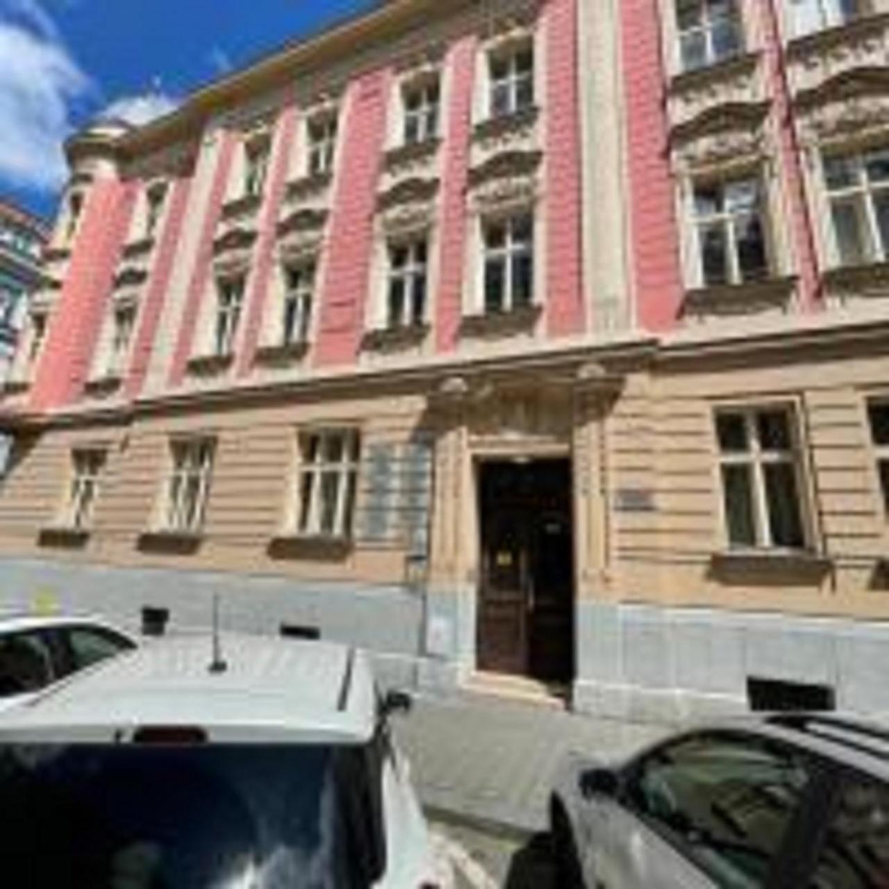 Red&Black Apartment City Centr, Na Hradbach 118 Ostrava Exterior photo